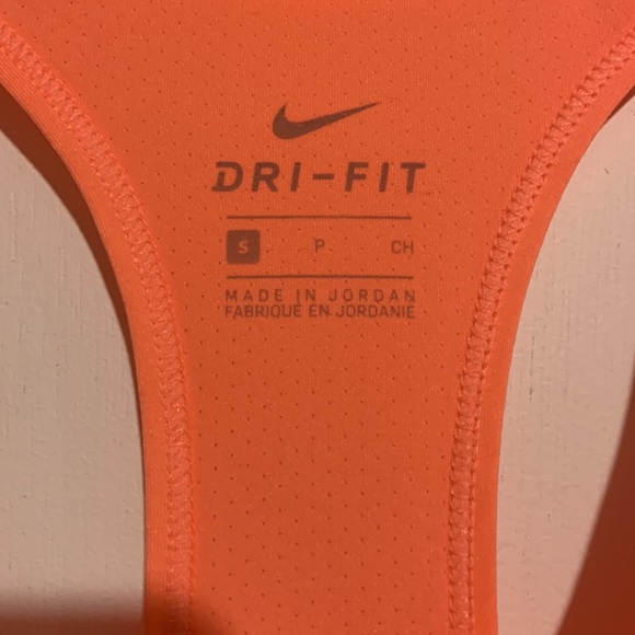 Nike Dri-fit tank top - Picture 4 of 4